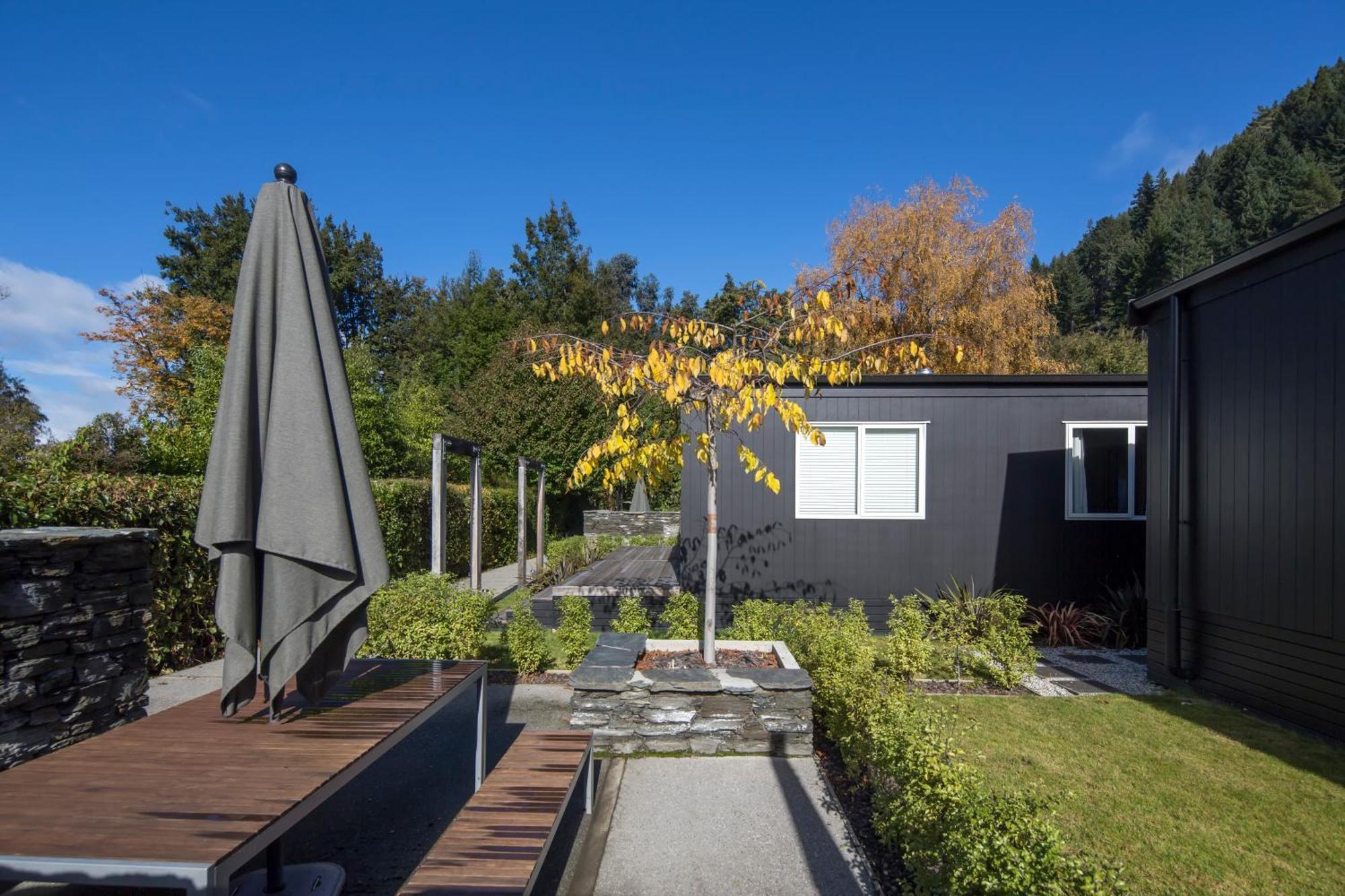 Pinewood Lodge Queenstown Eksteriør billede